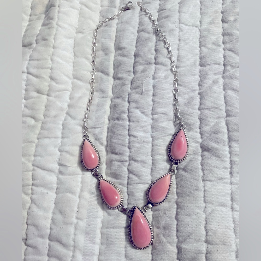 Queens pink conch necklace